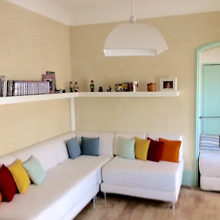 La Di Sofia Bed & Breakfast *